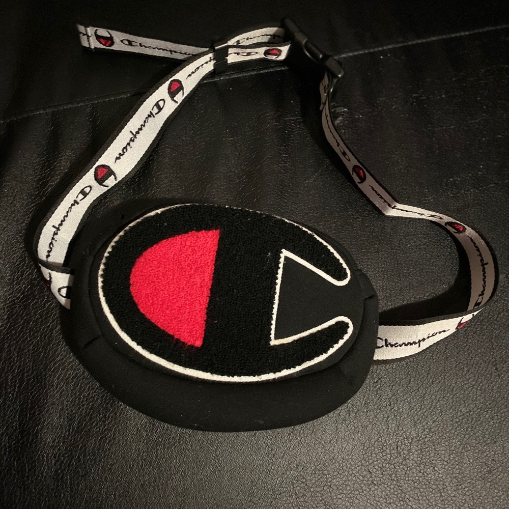 Black champion Fanny pack
